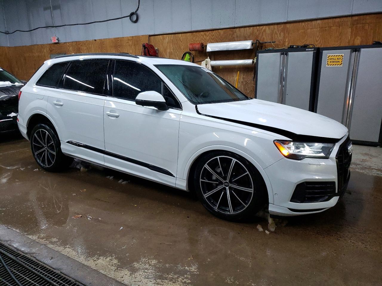 2020 AUDI Q7