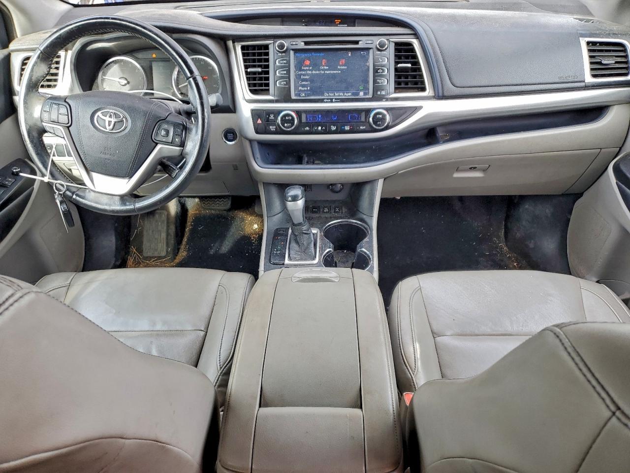 2015 TOYOTA HIGHLANDER