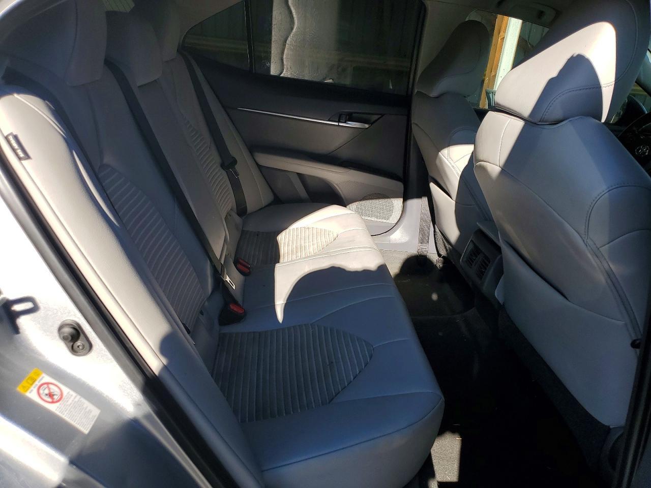 2019 TOYOTA CAMRY