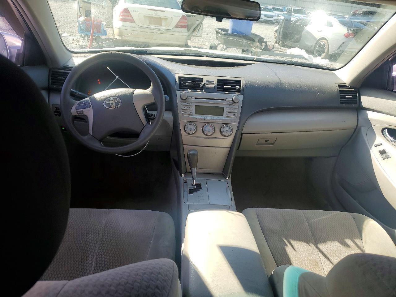 2011 TOYOTA CAMRY