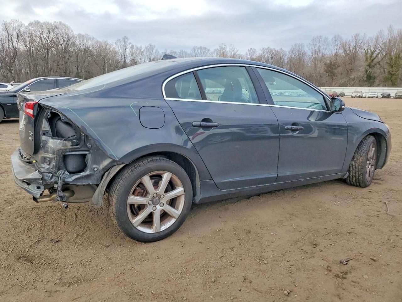 2016 VOLVO S60