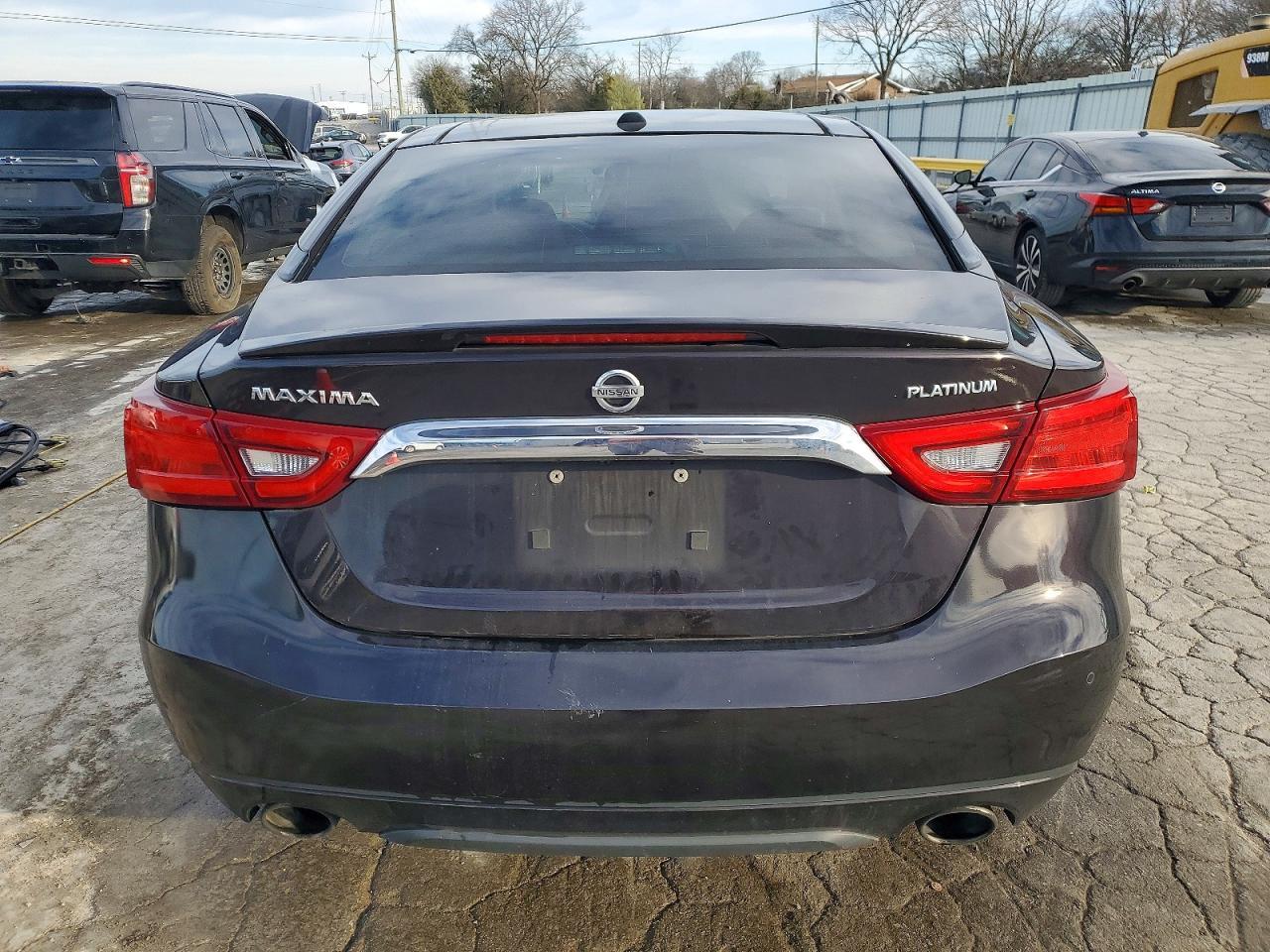 2016 NISSAN Maxima