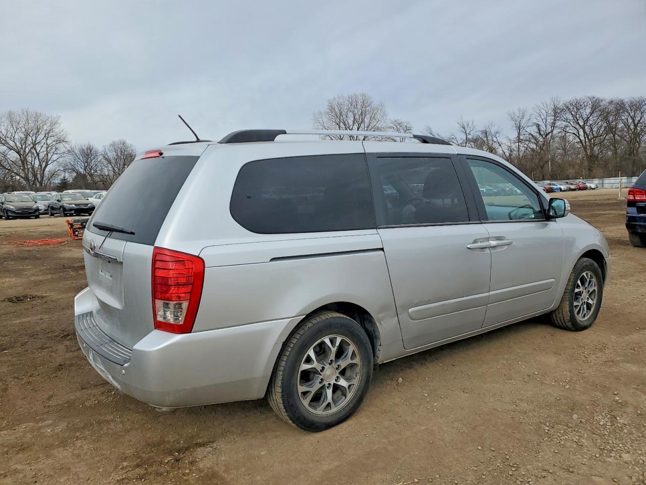 2014 KIA SEDONA
