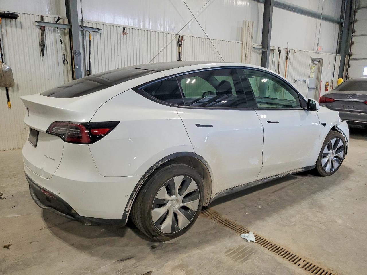 2020 TESLA MODEL Y