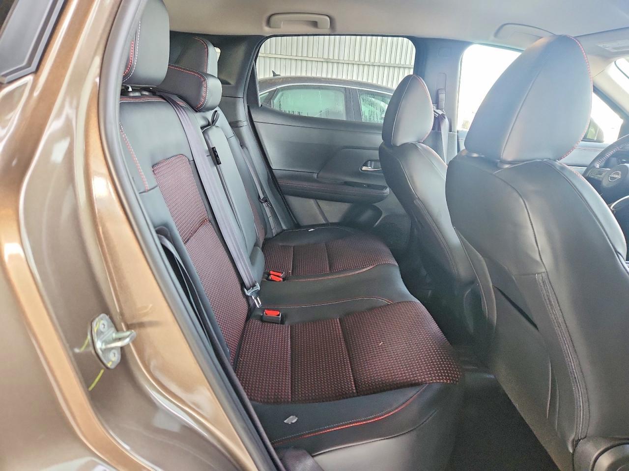 2025 NISSAN KICKS