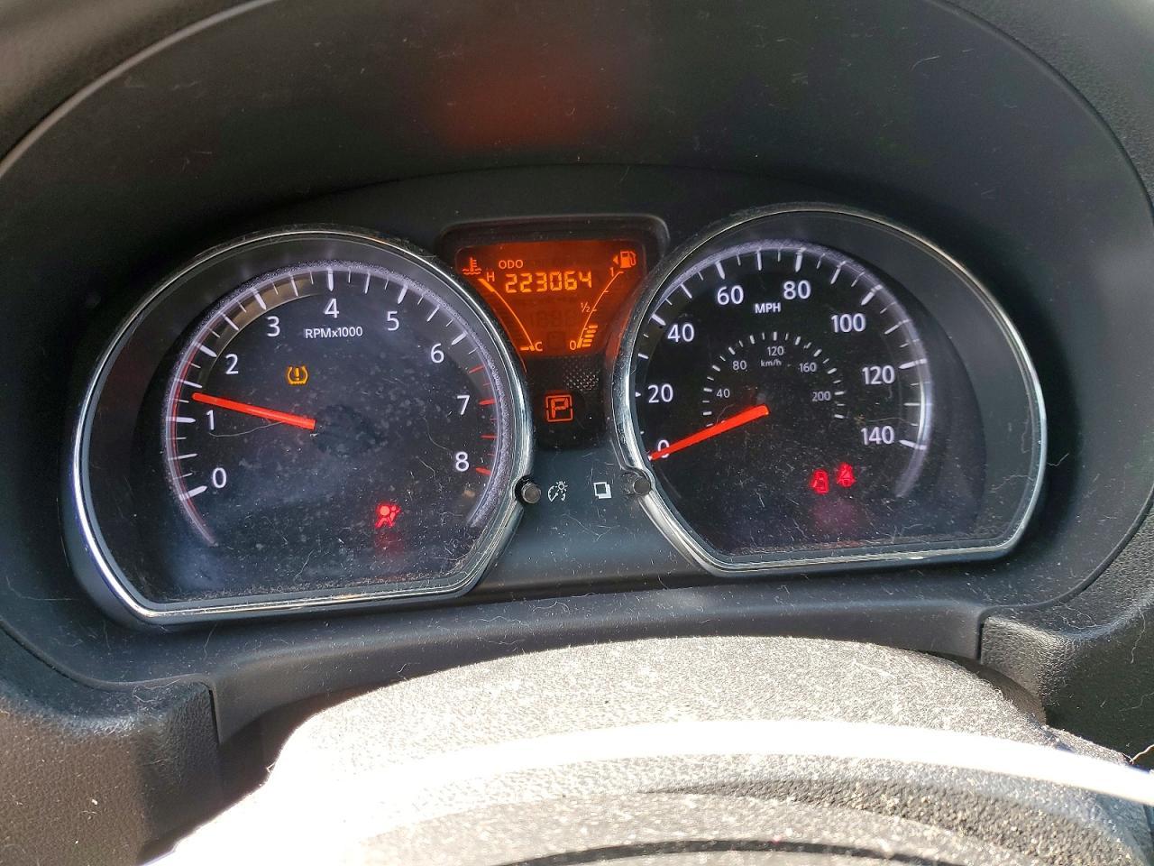 2014 NISSAN VERSA
