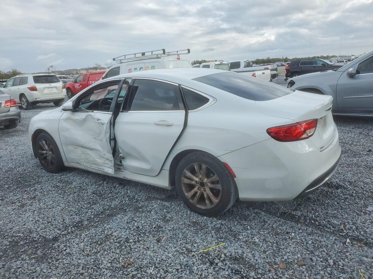 2016 CHRYSLER 200