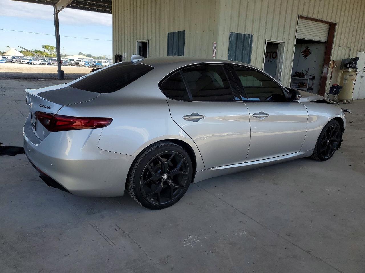 2019 ALFA ROMEO Giulia