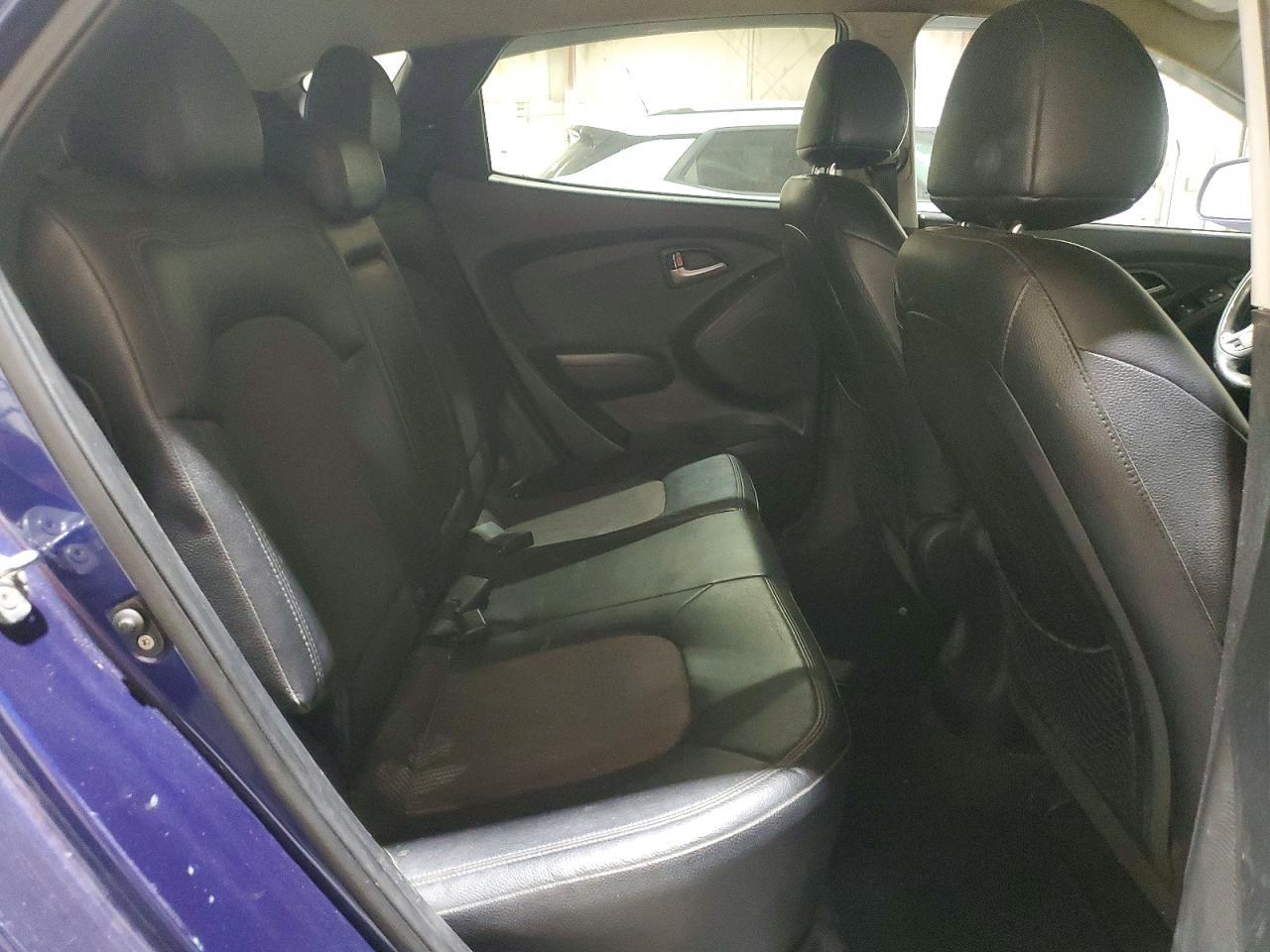 2011 HYUNDAI TUCSON