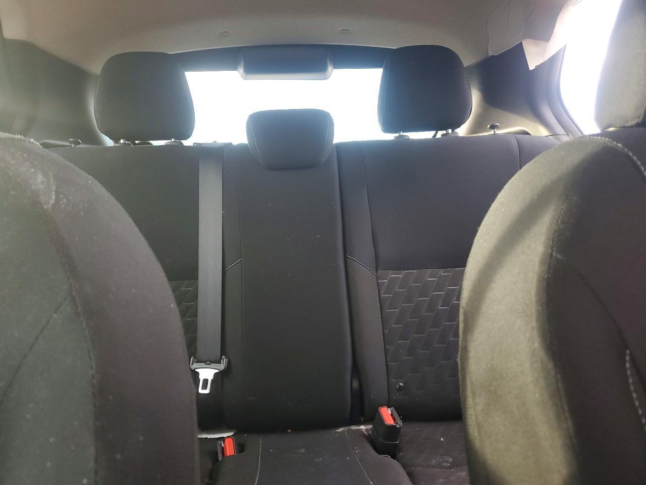 2024 NISSAN KICKS