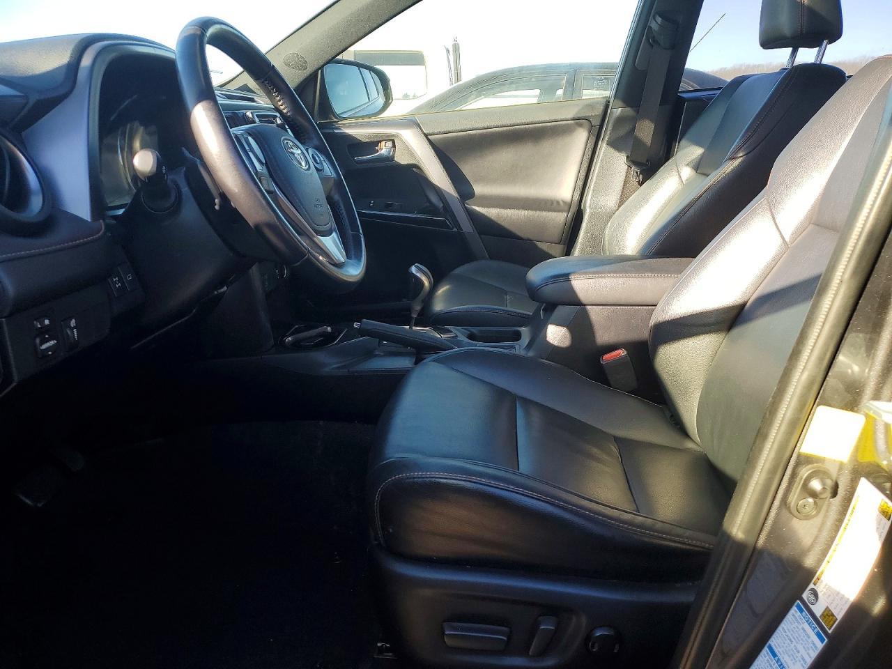 2016 TOYOTA RAV4
