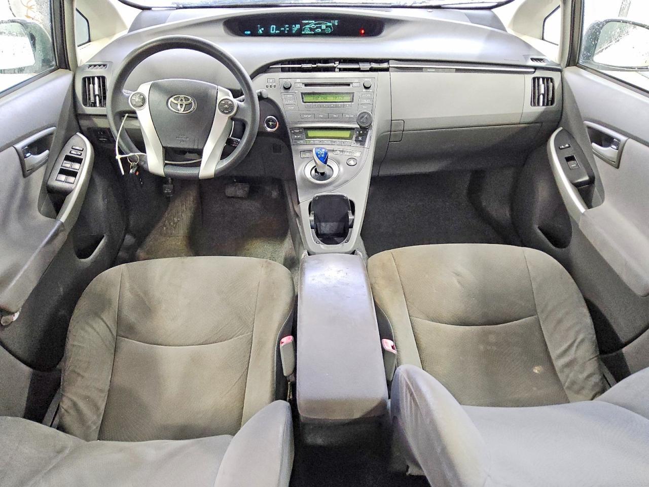 2011 TOYOTA PRIUS