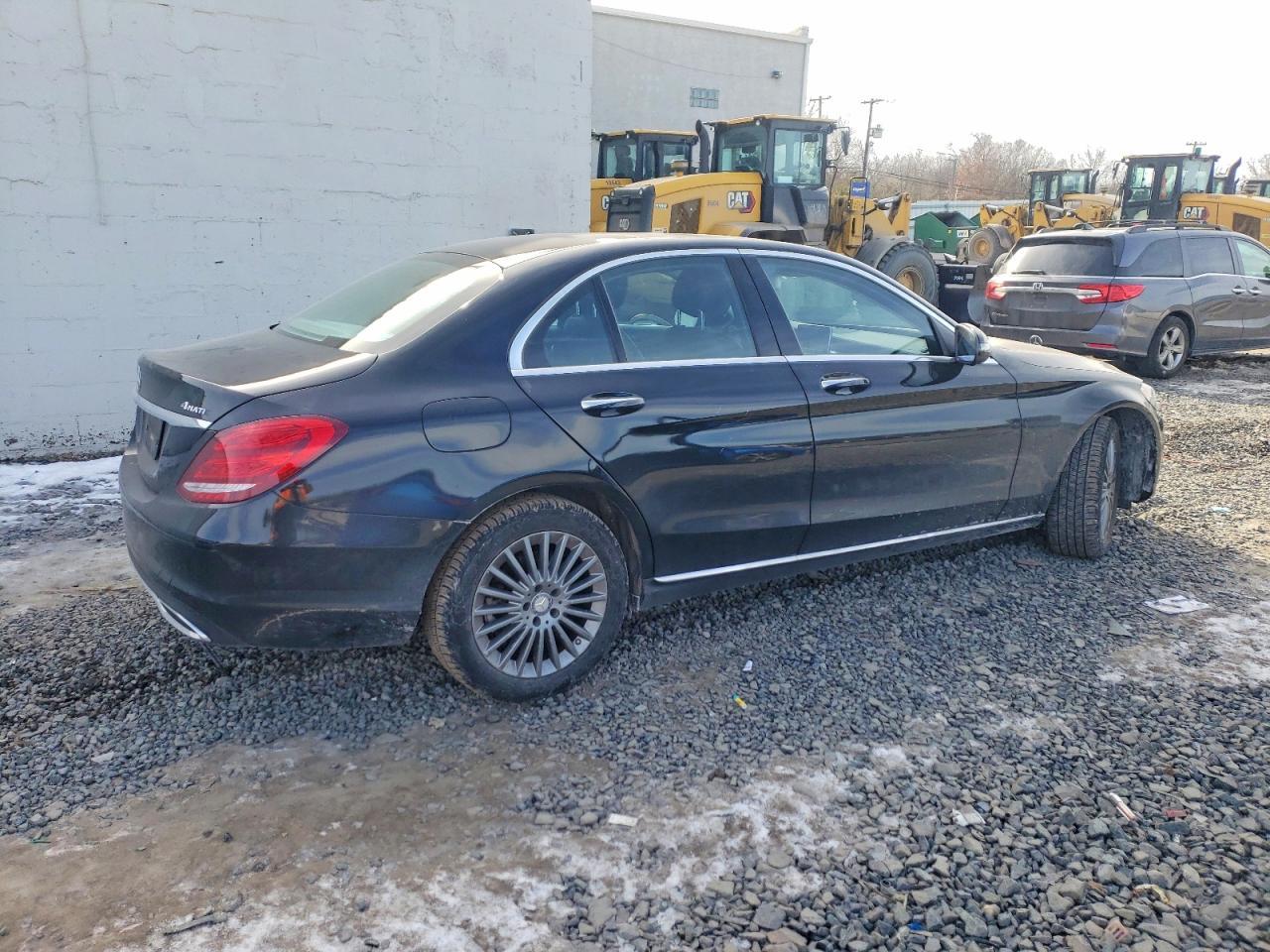 2016 MERCEDES-BENZ C-CLASS
