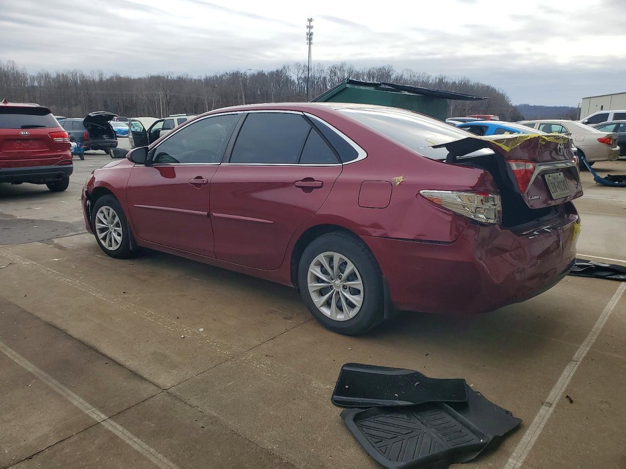 2015 TOYOTA CAMRY
