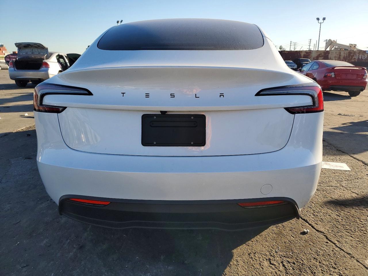 2026 TESLA MODEL 3