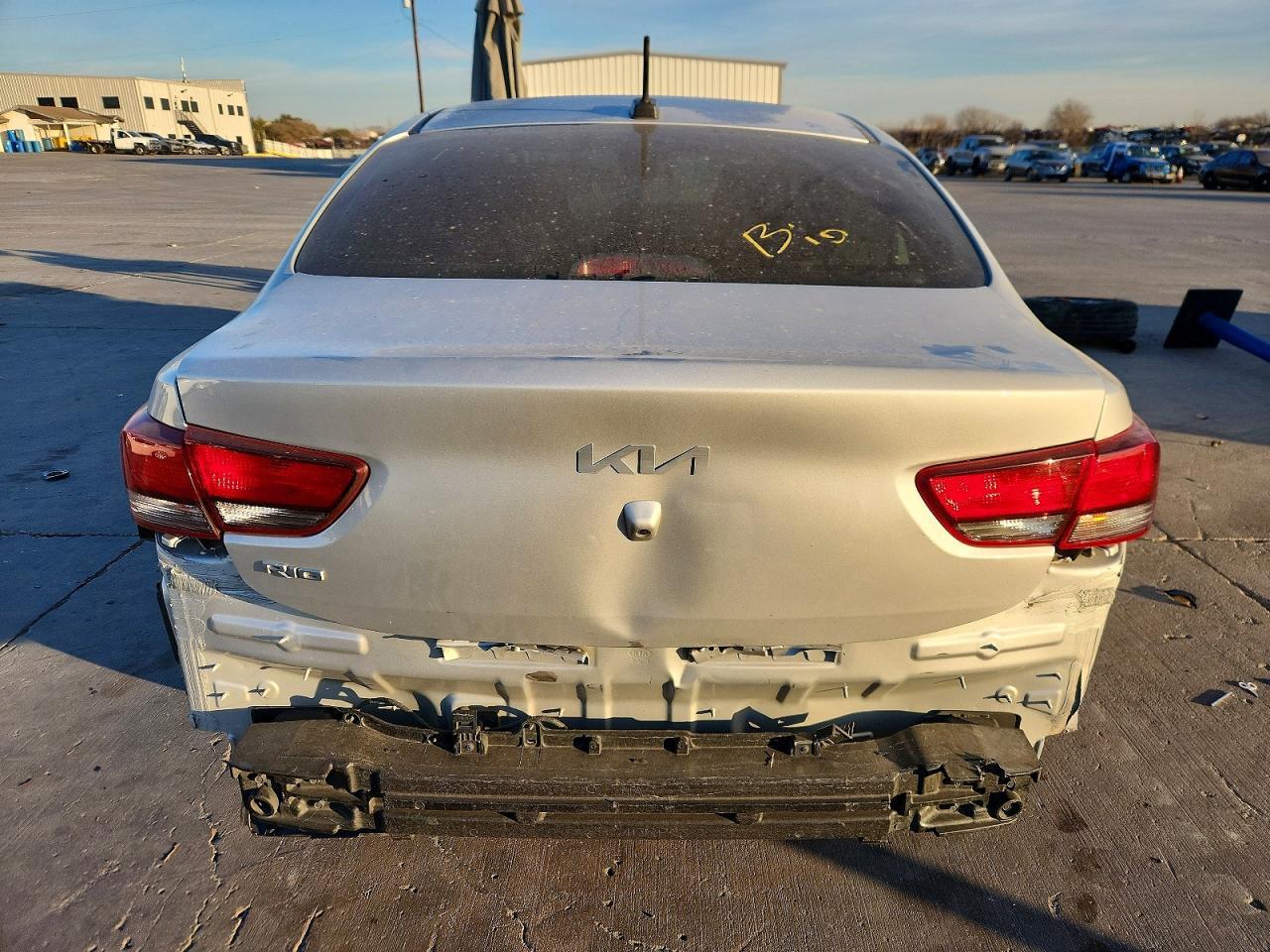 2023 KIA RIO