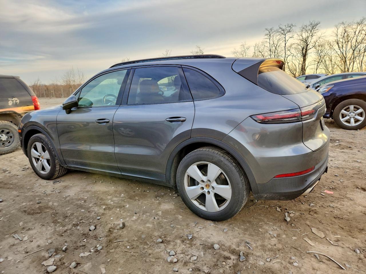 2019 PORSCHE CAYENNE
