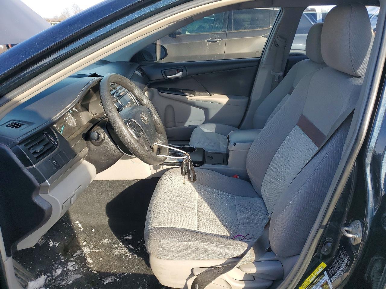 2014 TOYOTA CAMRY