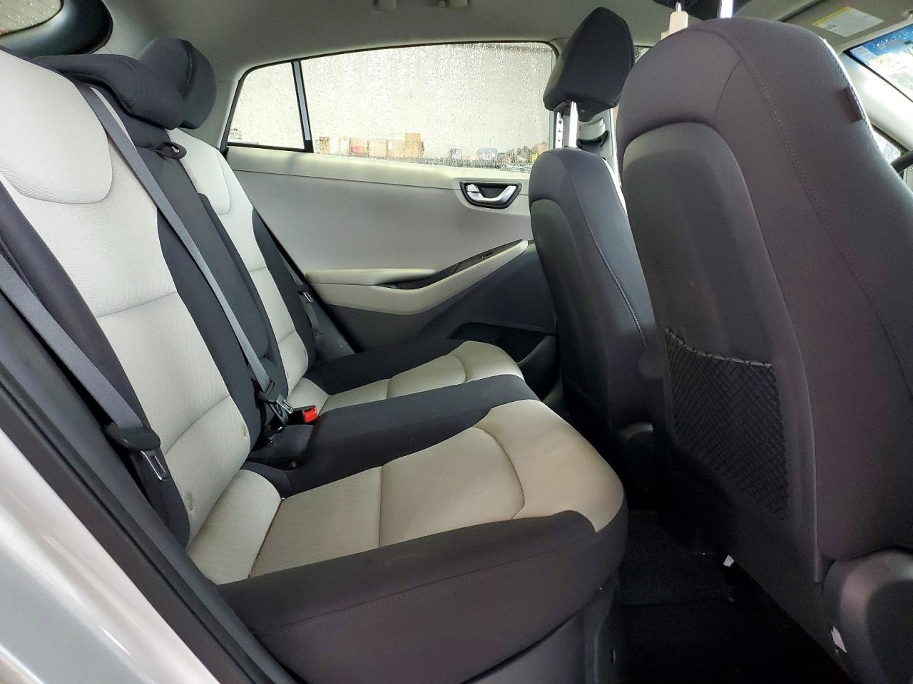 2017 HYUNDAI Ioniq