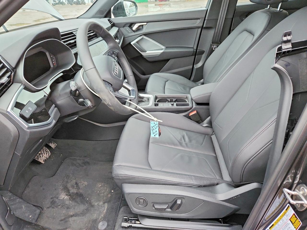 2025 AUDI Q3