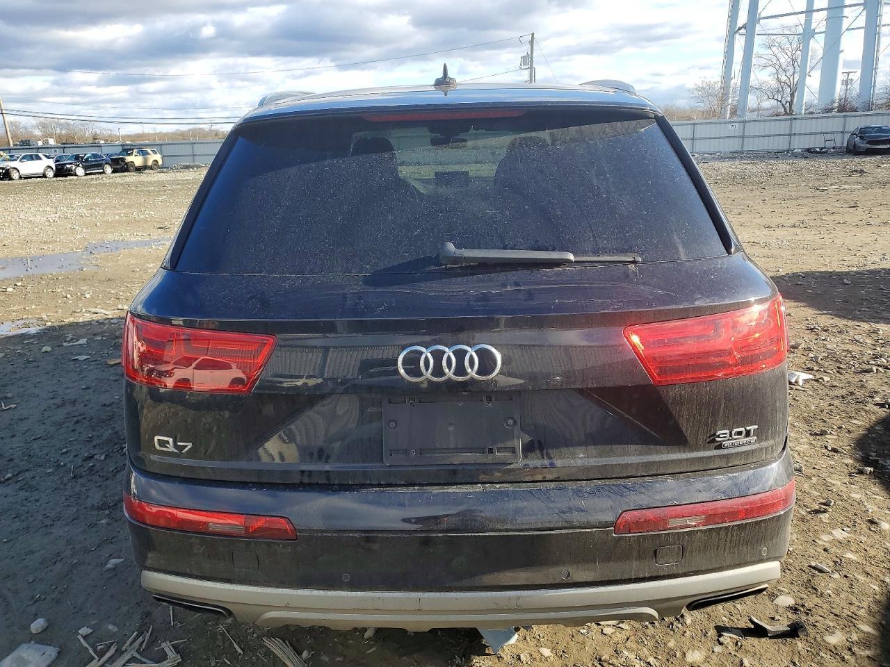2017 AUDI Q7