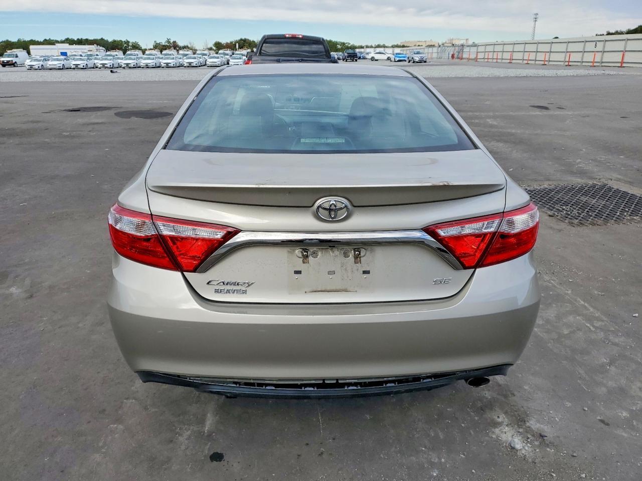 2016 TOYOTA CAMRY