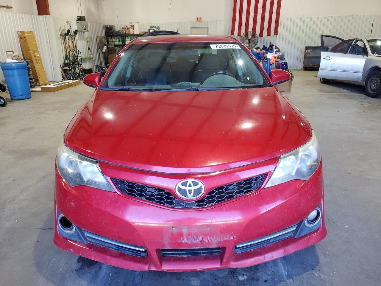 2014 TOYOTA CAMRY