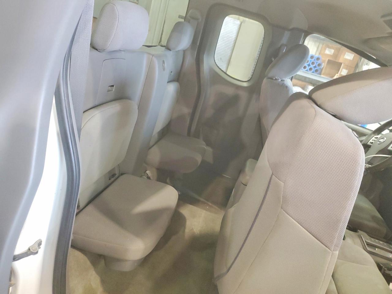 2017 NISSAN Frontier