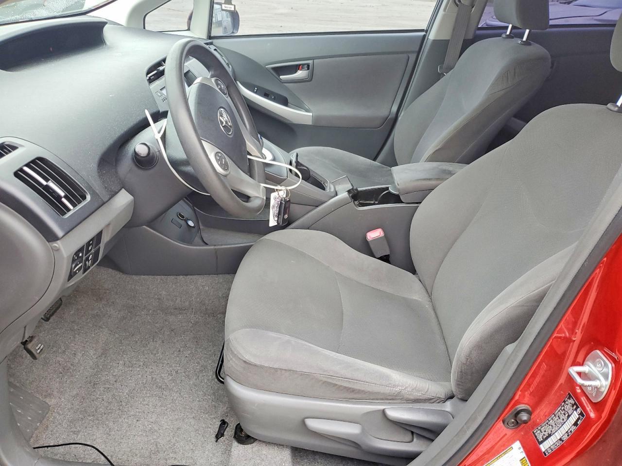 2011 TOYOTA PRIUS