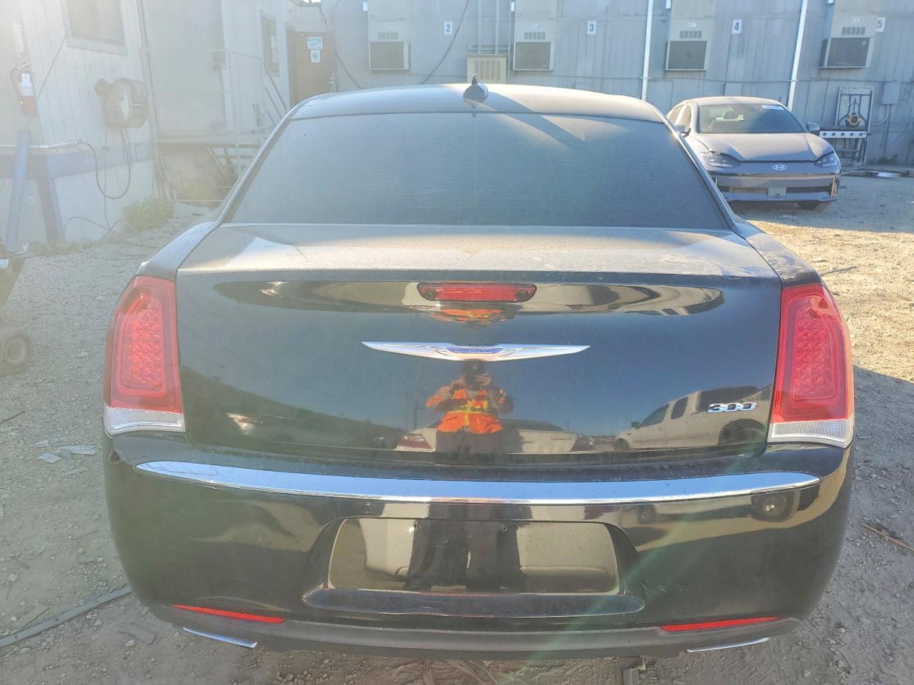 2018 CHRYSLER 300