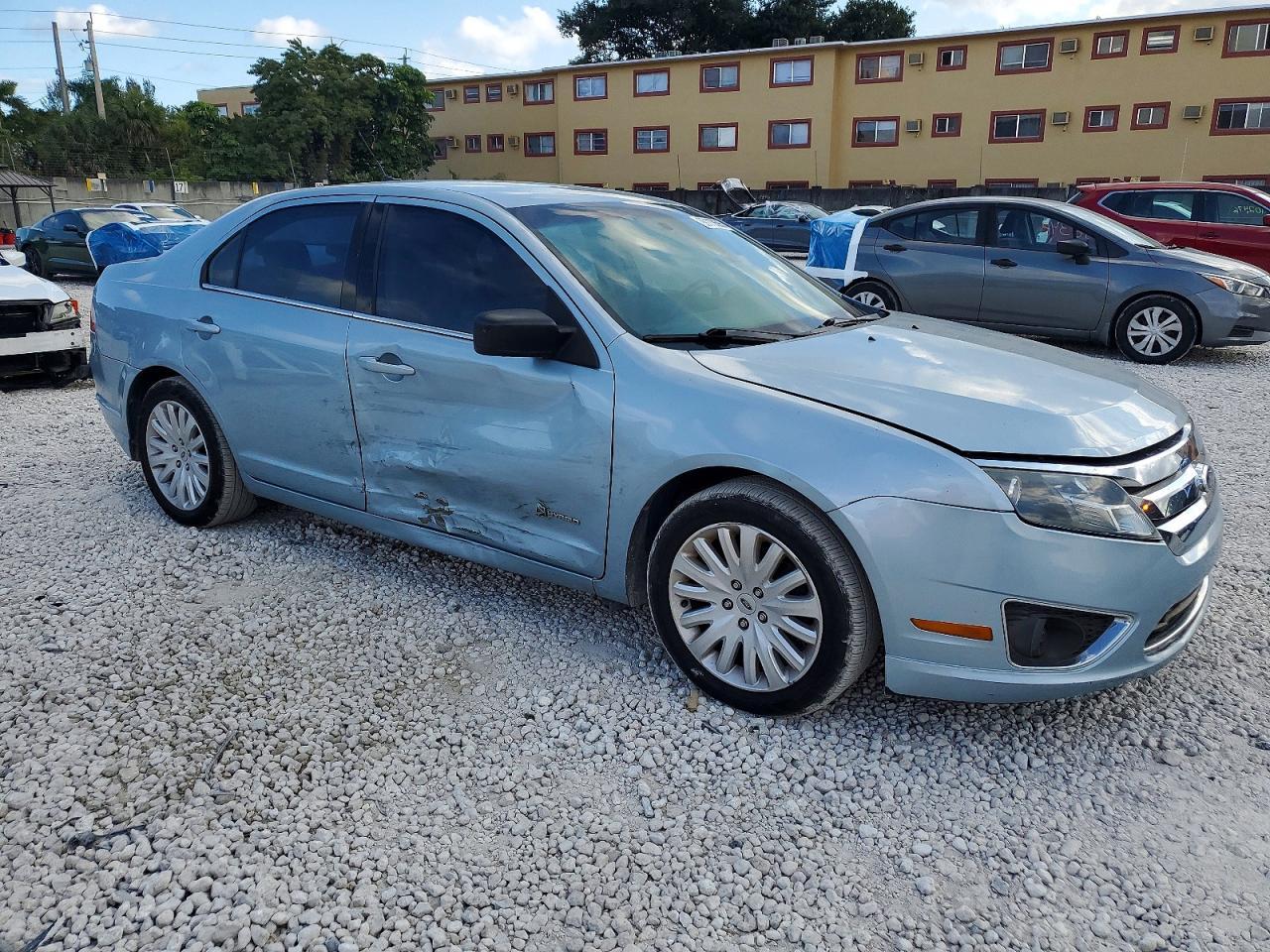 2010 FORD FUSION