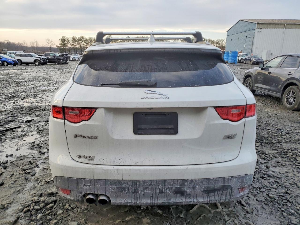 2017 JAGUAR F-Pace