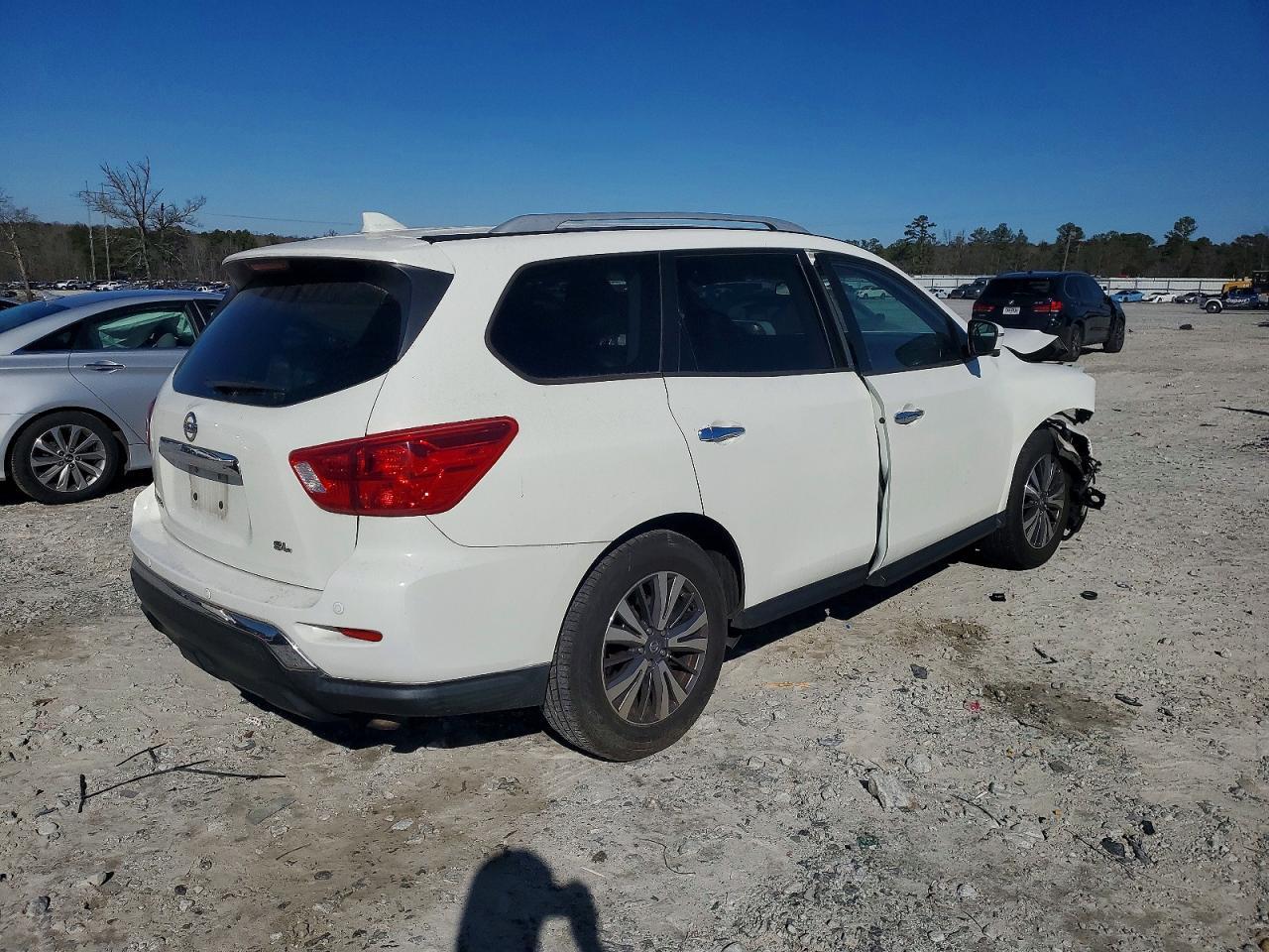 2019 NISSAN PATHFINDER