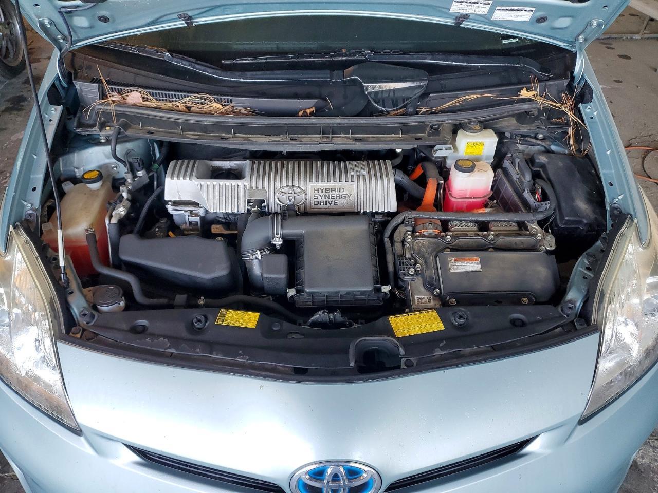 2013 TOYOTA PRIUS
