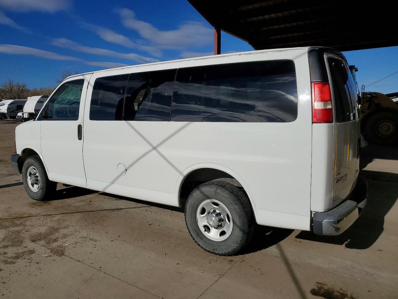 2010 CHEVROLET Express 3500