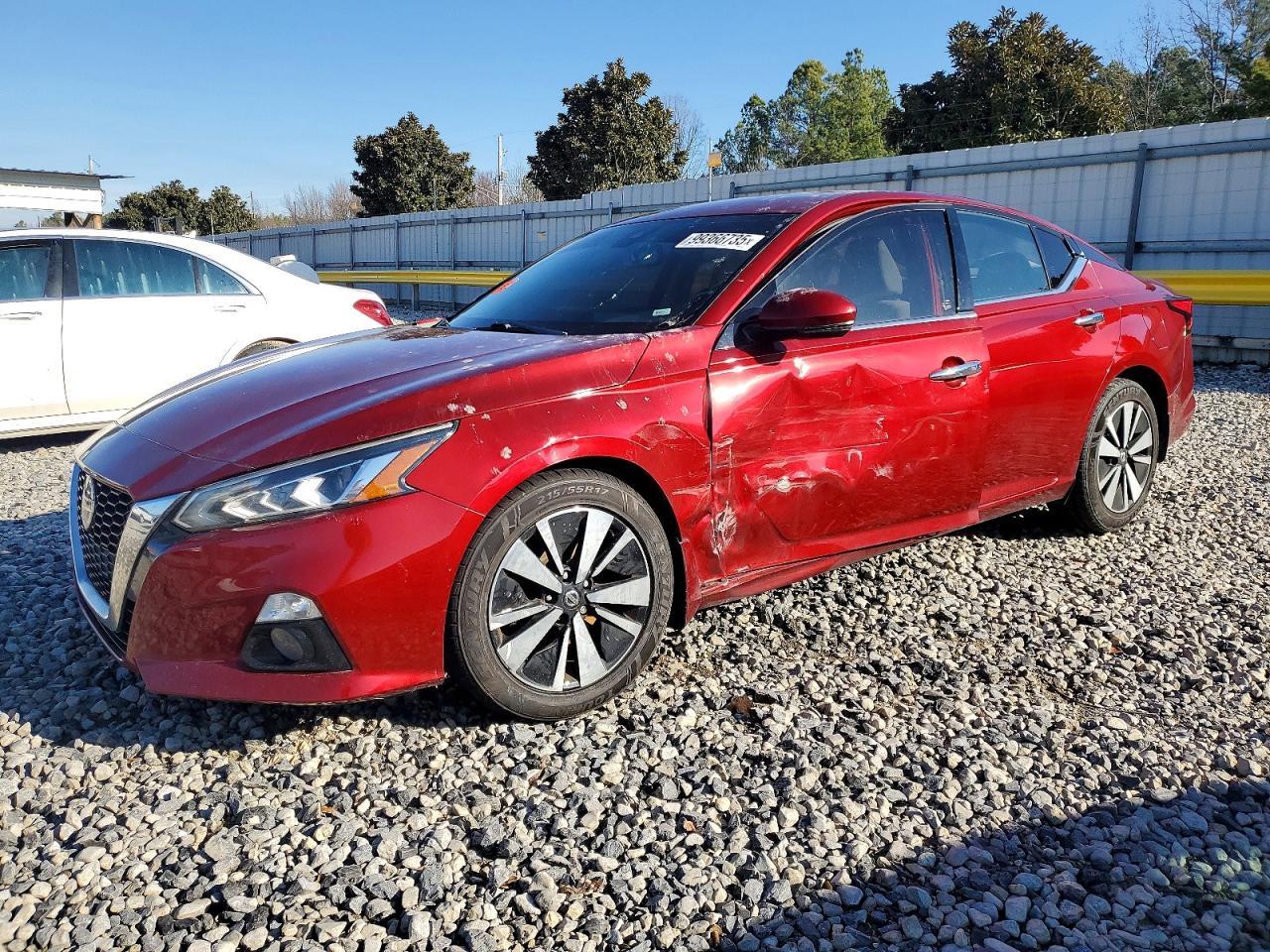 2019 NISSAN ALTIMA