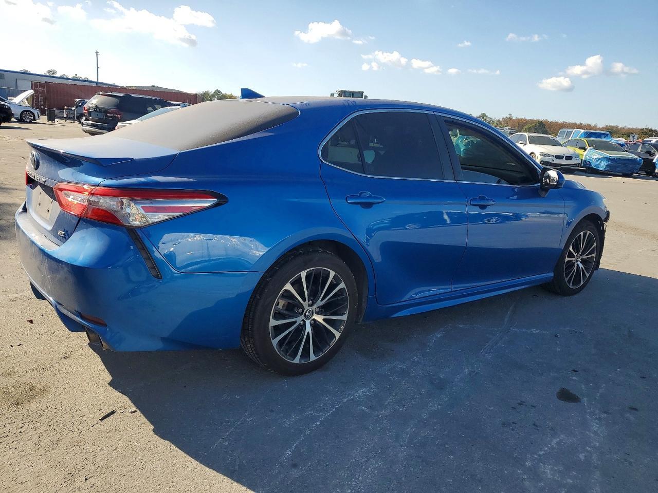 2019 TOYOTA CAMRY