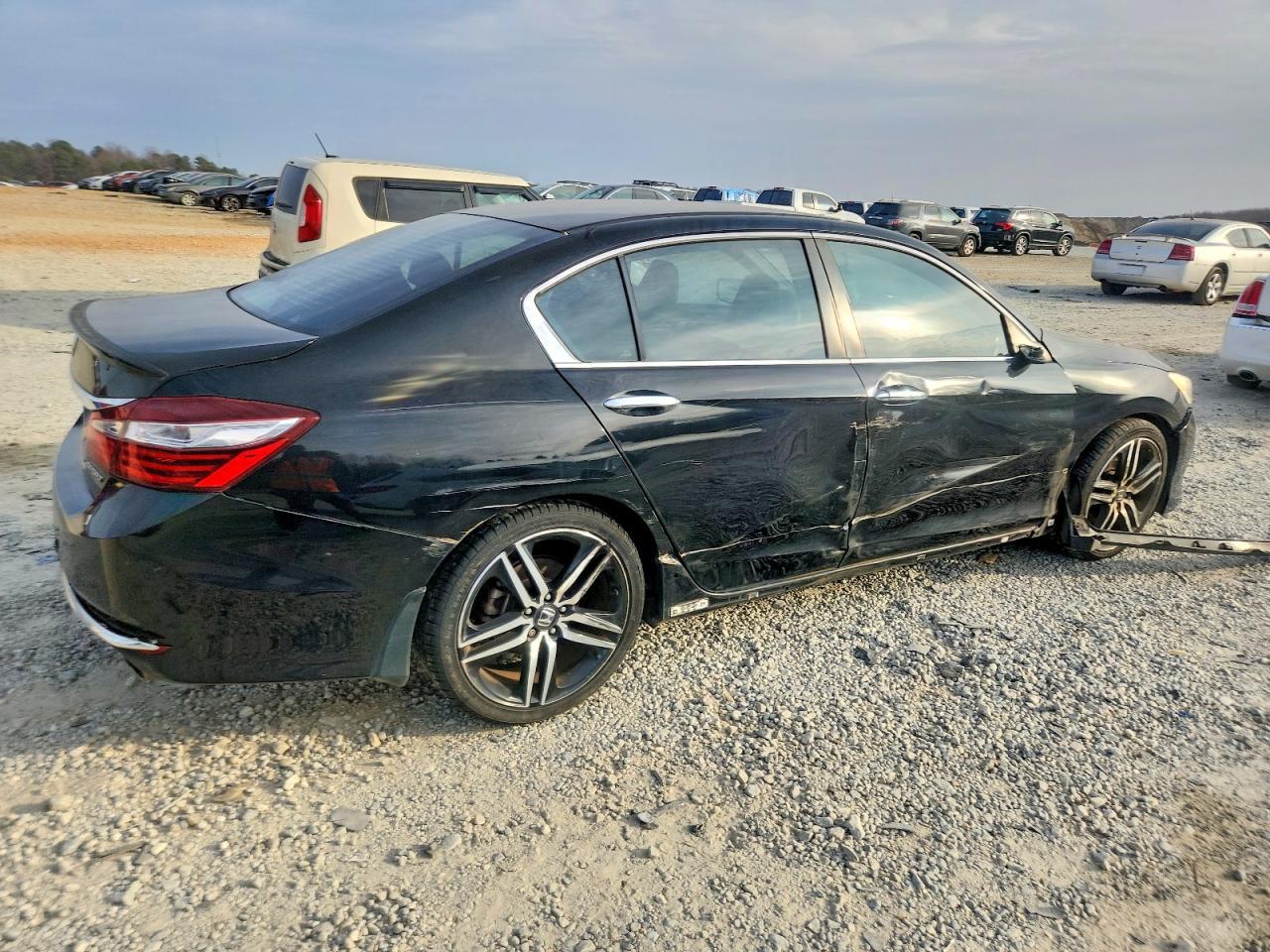 2016 HONDA ACCORD