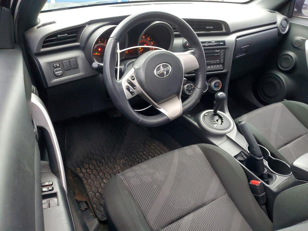 2011 TOYOTA SCION
