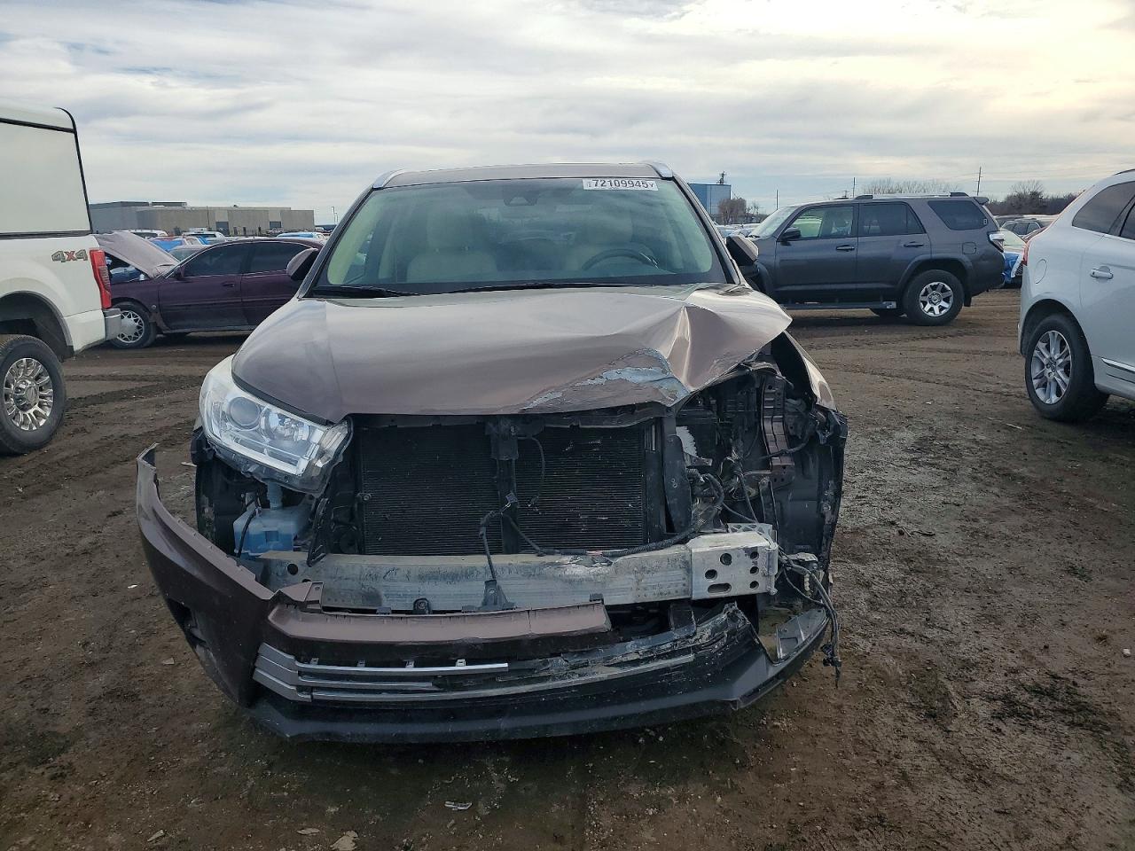 2017 TOYOTA HIGHLANDER