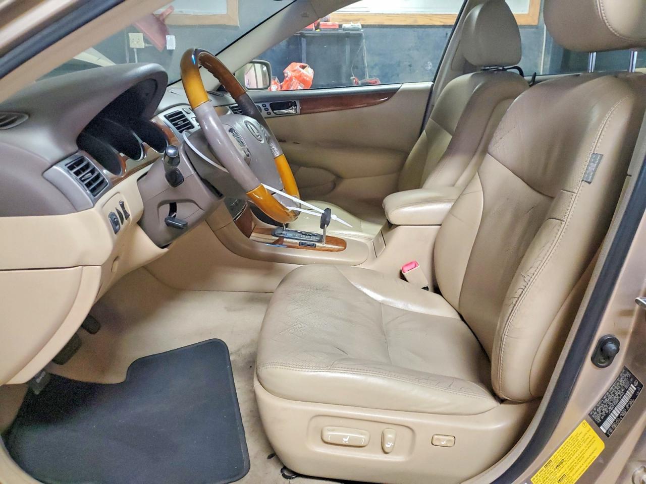 2005 LEXUS ES 330