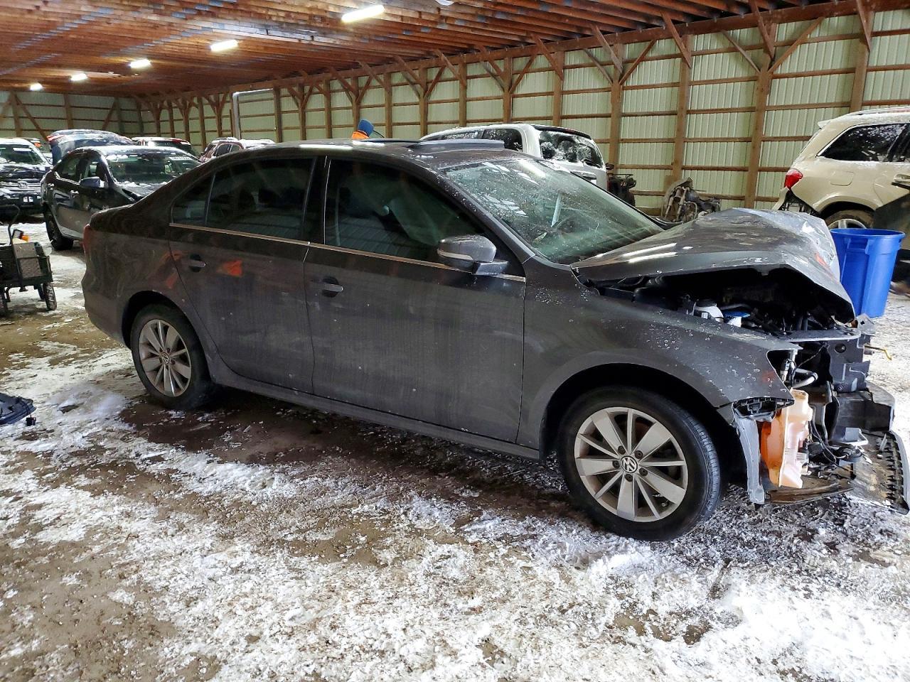 2016 VOLKSWAGEN JETTA