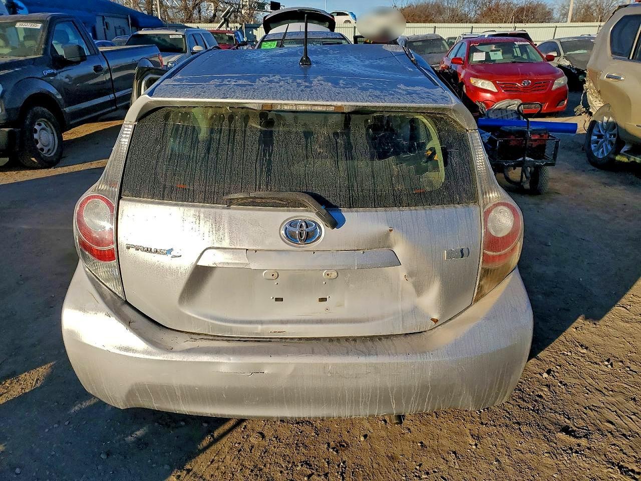 2013 TOYOTA Prius c