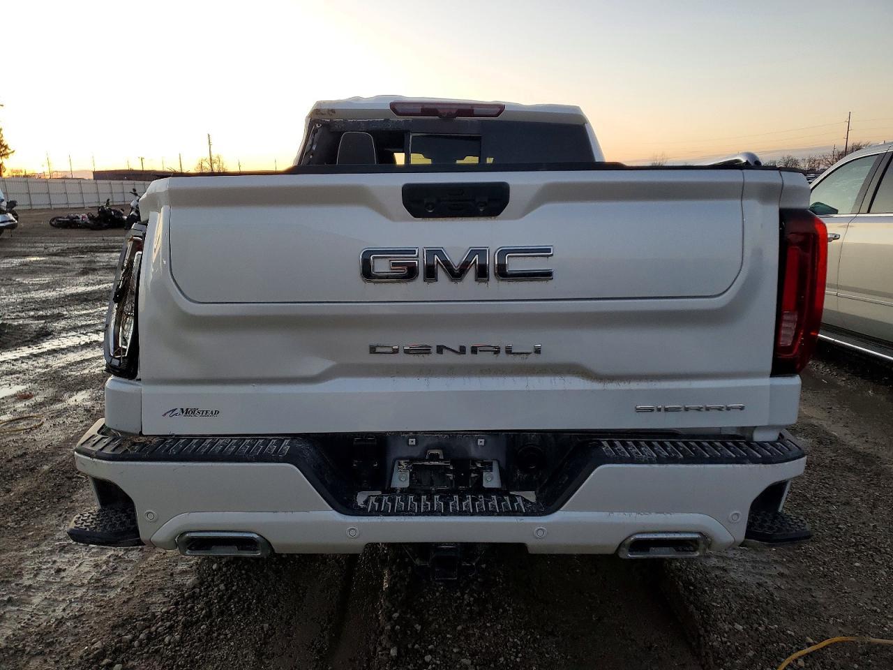 2024 GMC Sierra