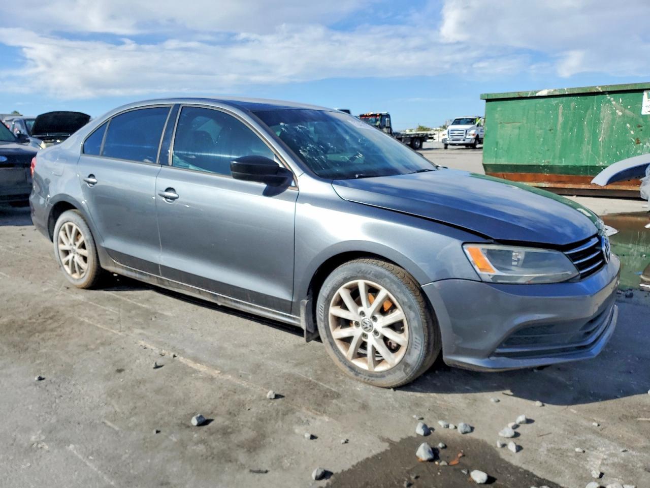 2015 VOLKSWAGEN JETTA