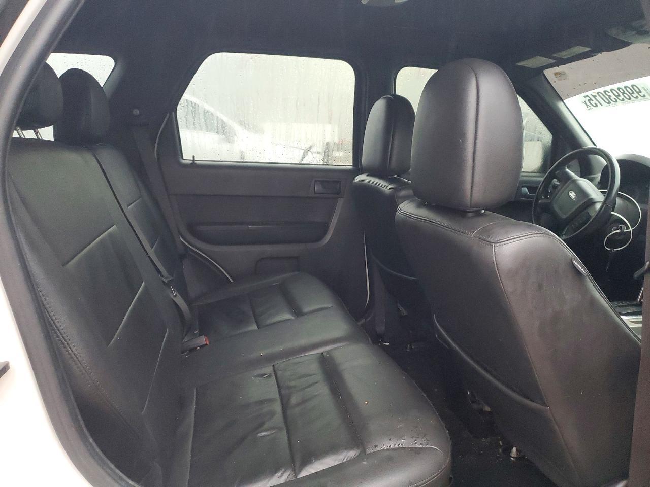 2010 FORD ESCAPE