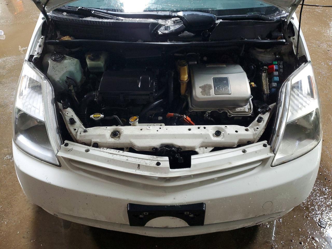 2004 TOYOTA PRIUS
