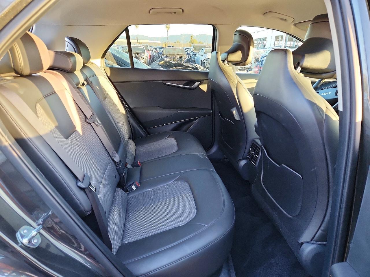 2024 KIA Niro
