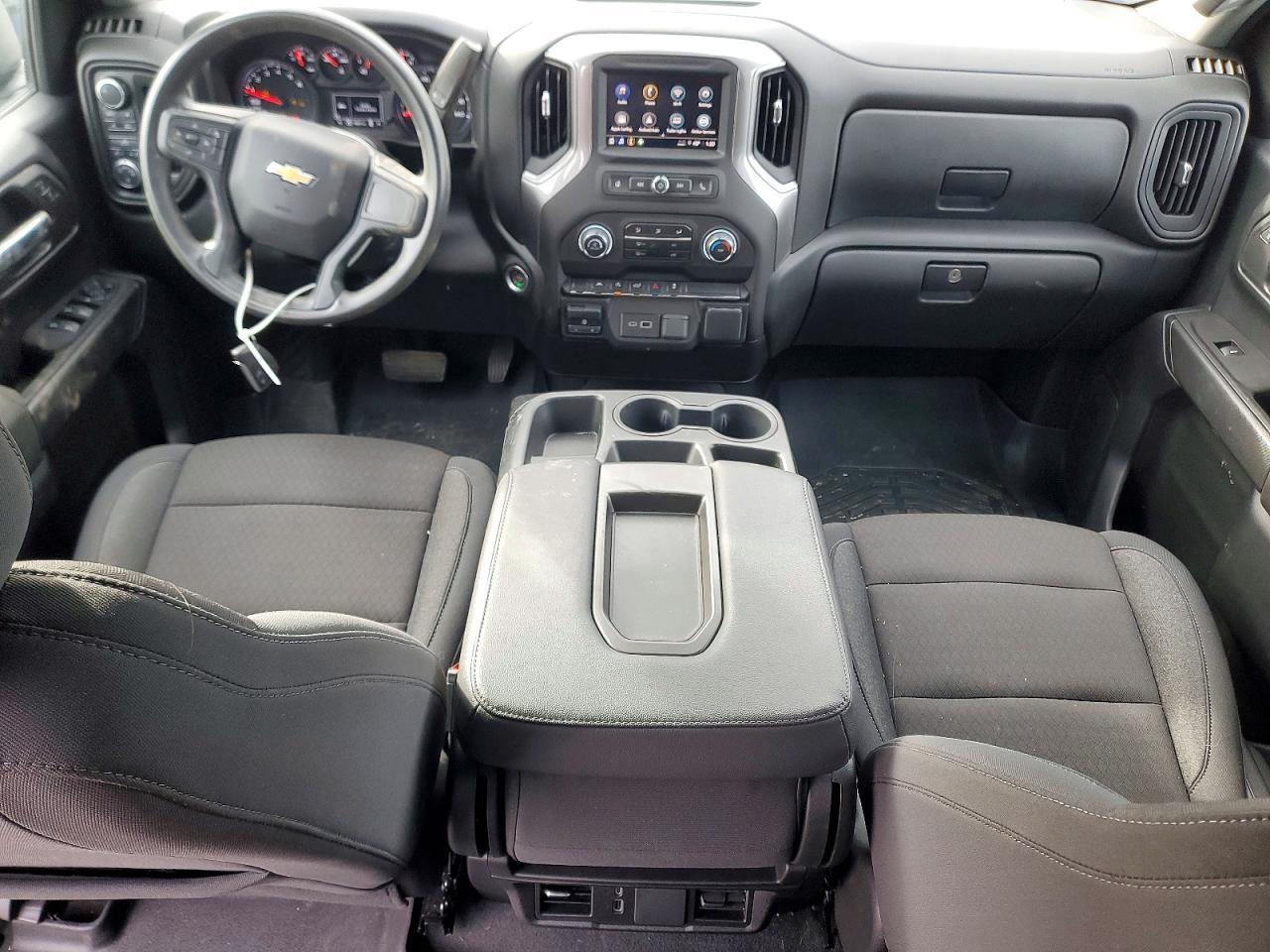 2024 CHEVROLET Silverado