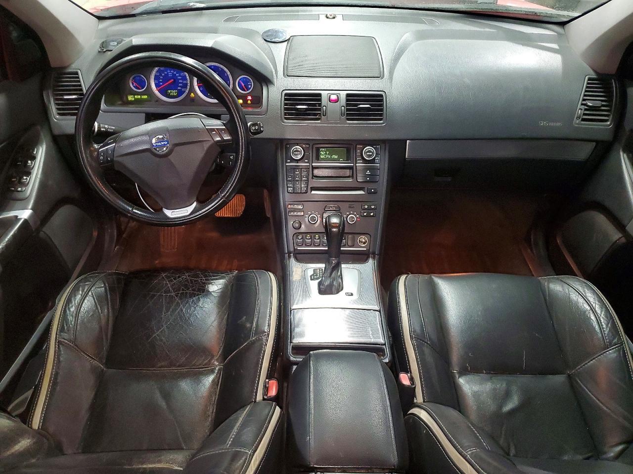 2011 VOLVO XC90